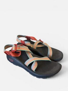 Chaco Rainbow Strappy Sandals with Coral Accents waterproof Women’s Size 7